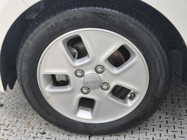 6051500456R17.jpg