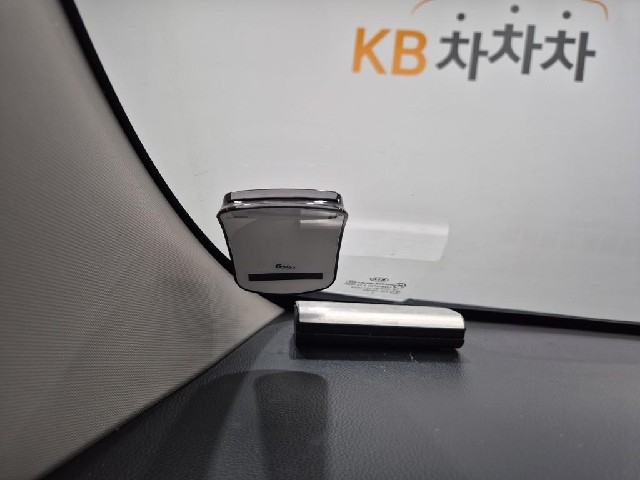 6081000760R16.jpg