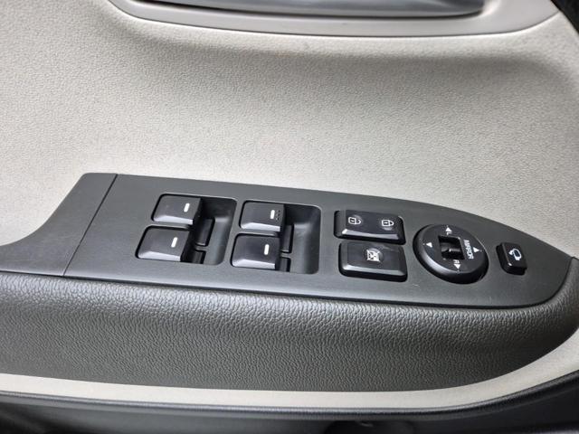 6031000412R15.jpg