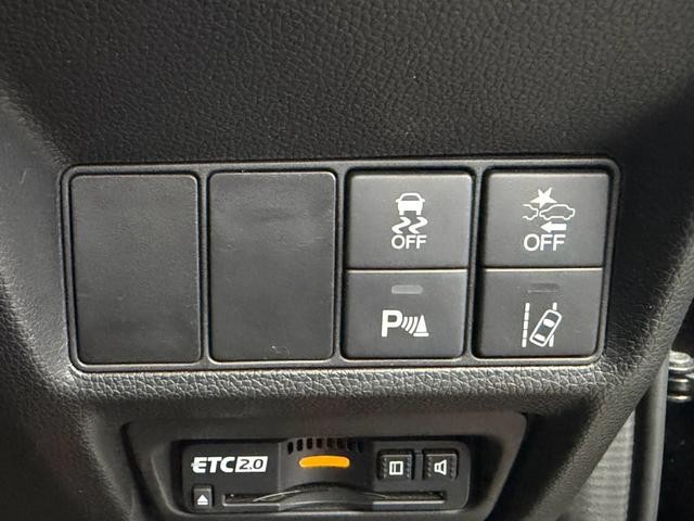 0500068A30260927W00718.jpg