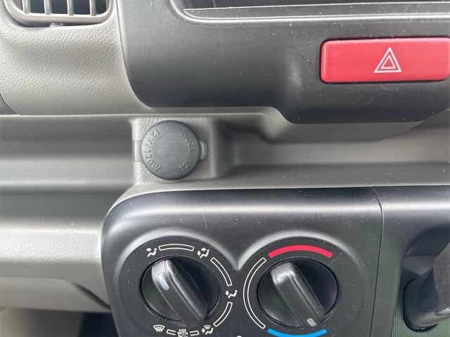0201183A30261021W00218.jpg