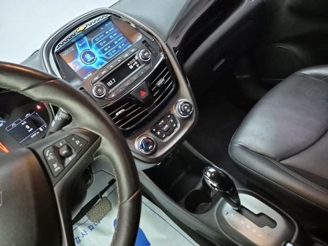 6031001637R10.jpg
