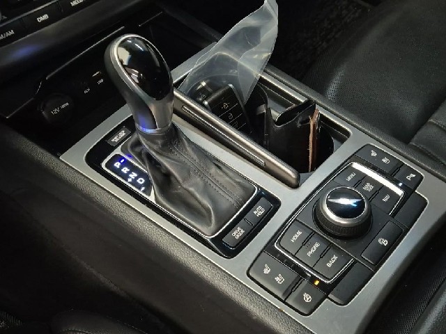 6011001490R8.jpg