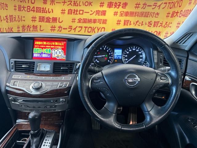 0520259A30261018W00114.jpg