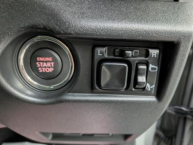 0302276A30261021W00310.jpg