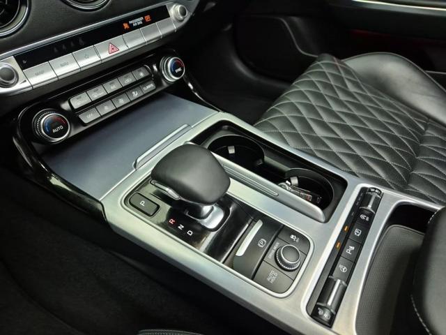 6031002598R8.jpg