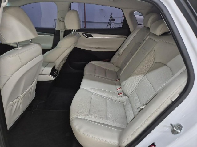 6071502178R12.jpg