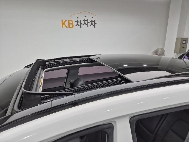 6081000354R13.jpg