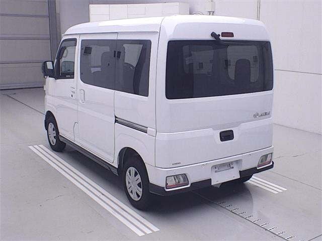 05.jpg