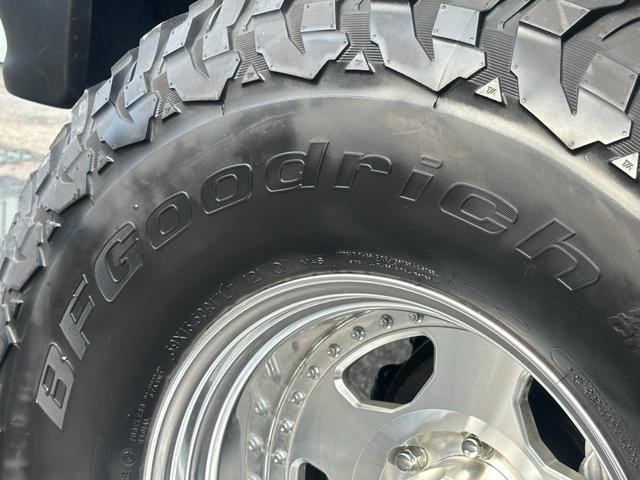 0904001A30260804W00119.jpg