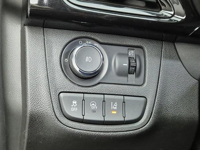 6011000396R19.jpg