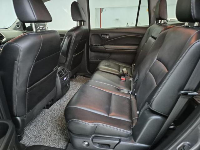 6051500204R12.jpg