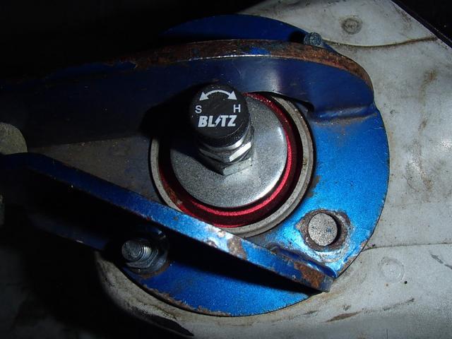 0510211A30260609W00111.jpg