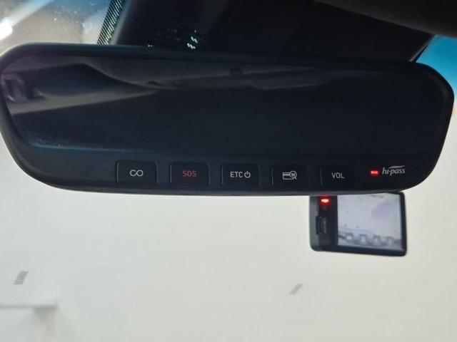 6031500688R17.jpg