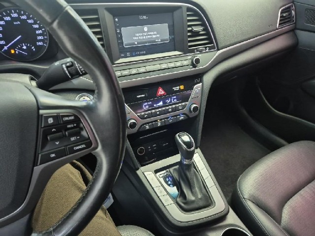 6071502221R10.jpg