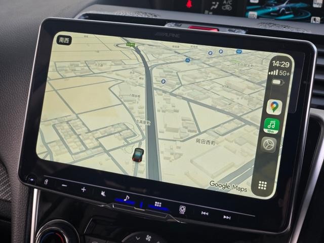 0902888A30260722W00115.jpg