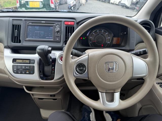 1101805A30261024W00116.jpg