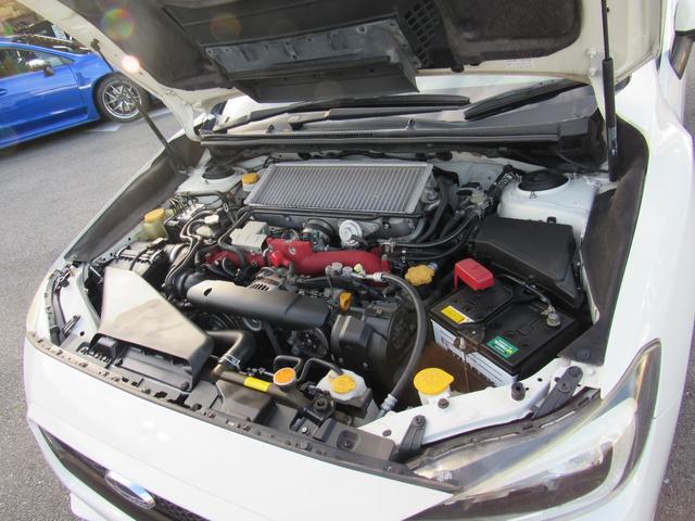 0560435A30260611W00103.jpg
