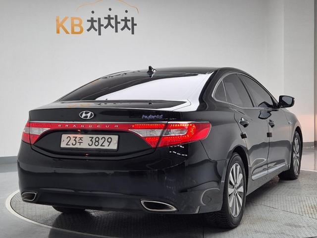 6011000683R3.jpg