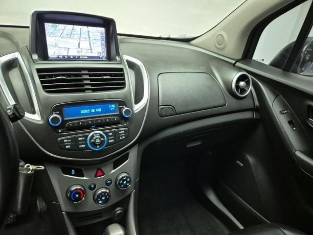 6011000790R10.jpg