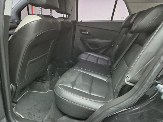 6011000585R12.jpg
