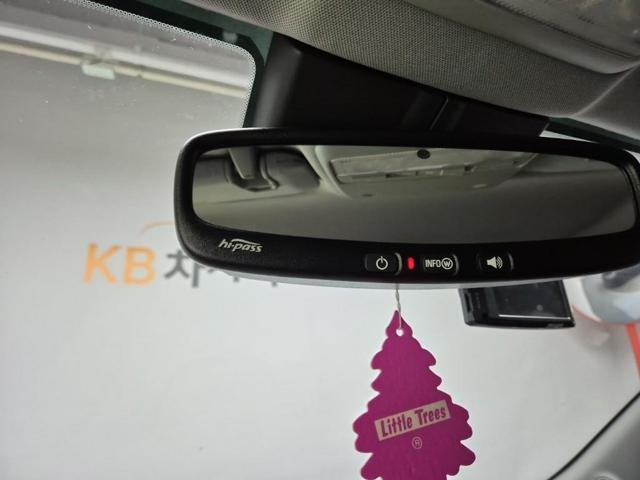 6011000585R16.jpg