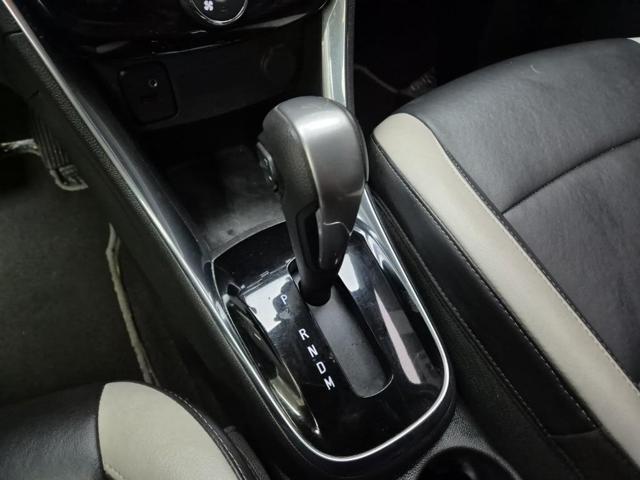 6011000585R8.jpg