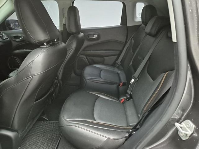 5121502455R11.jpg