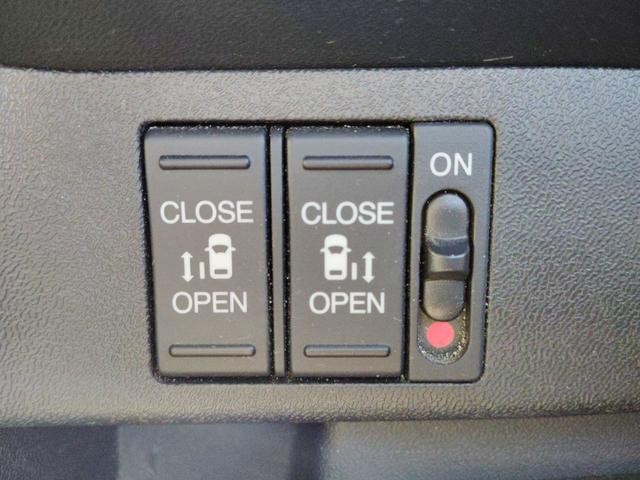 0940012A30260805W00106.jpg