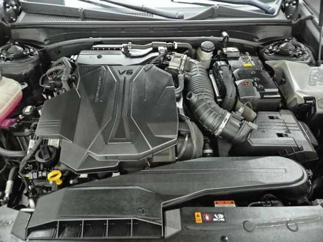 6011000652R5.jpg