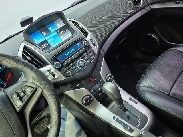 6081000383R10.jpg