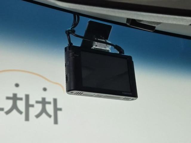 6011001997R15.jpg