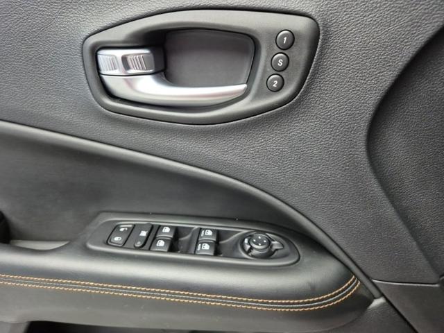 5071500018R19.jpg