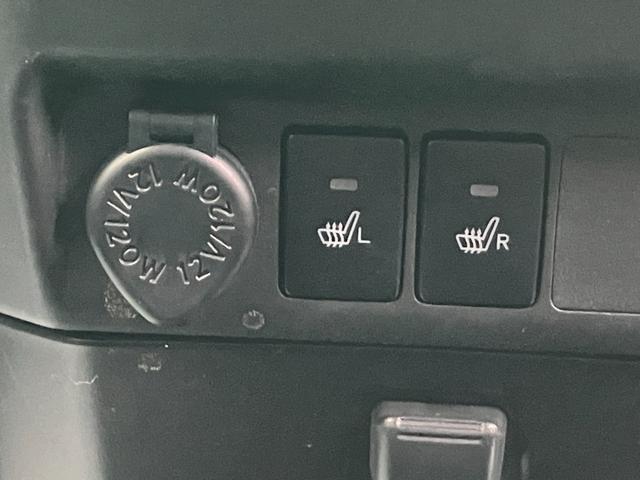 0503325A30260621W00116.jpg