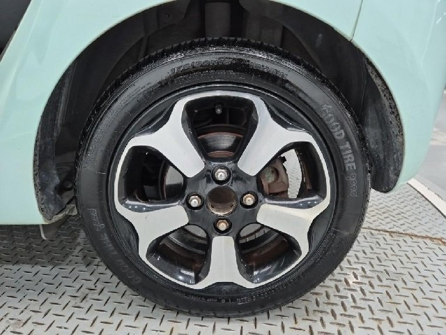 6081000093R20.jpg