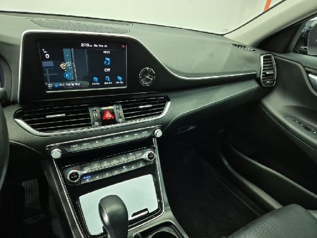 6081000676R10.jpg