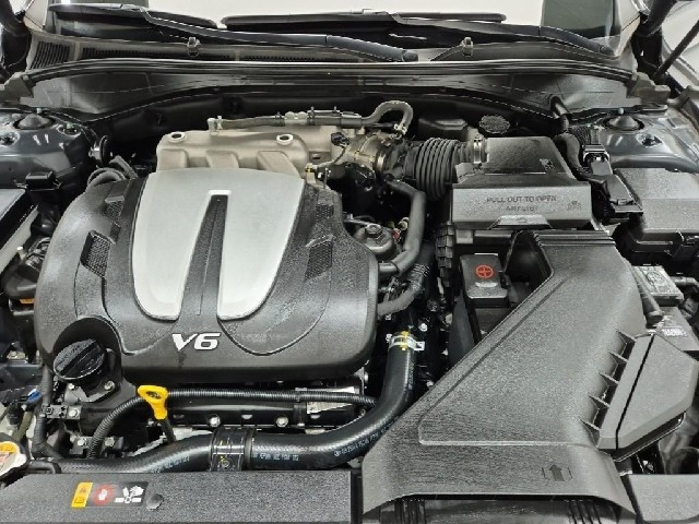 6081000676R5.jpg