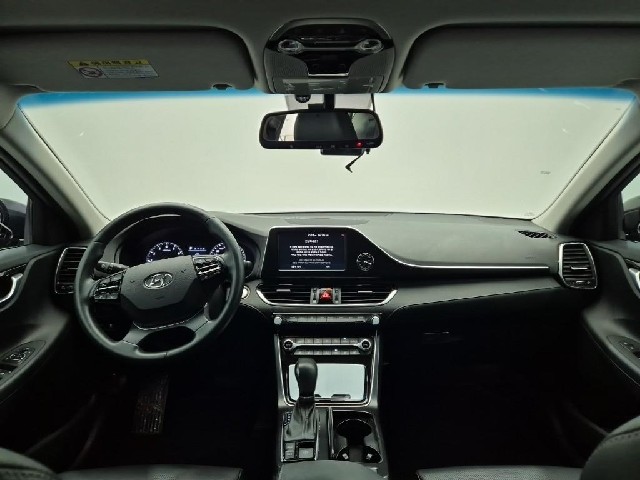 6081000676R7.jpg