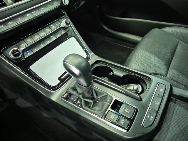 6081000676R8.jpg