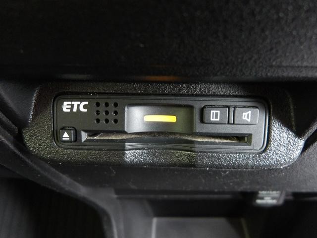 0511105A30260921W00108.jpg