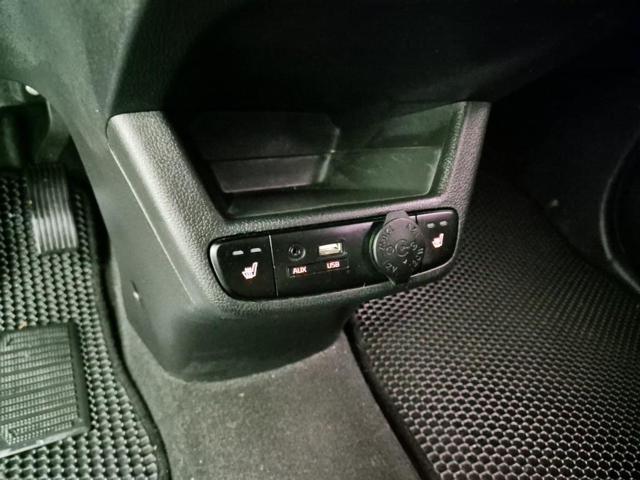 6051000220R15.jpg