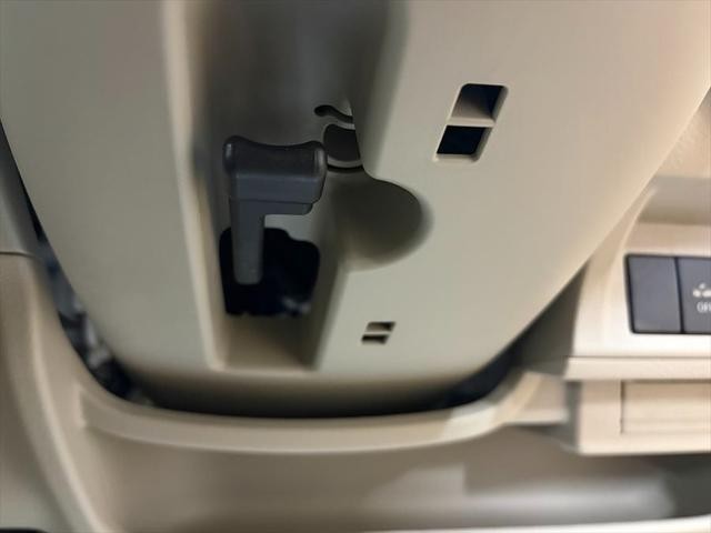 0303317A30260924W00311.jpg