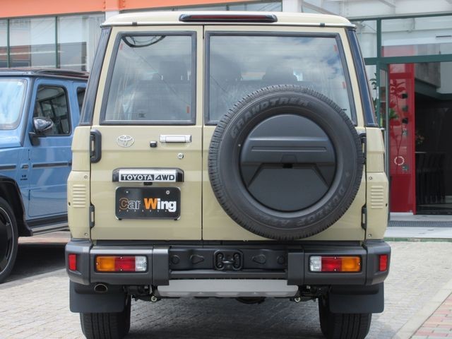 4792d5337e62dc23dd415e08fc61c90d.jpg