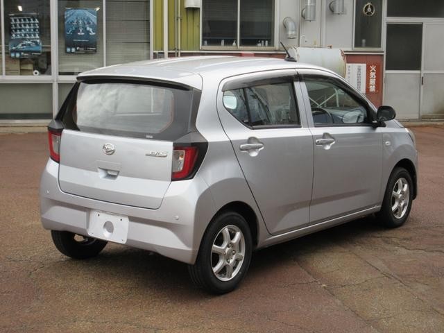 1161090A30261019W00108.jpg