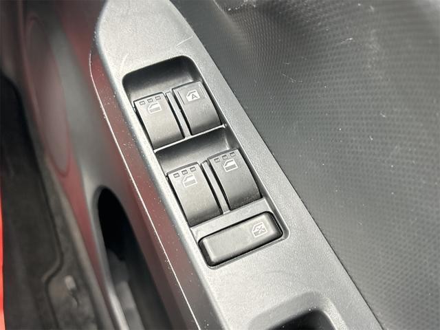 0404544A30261020W00910.jpg
