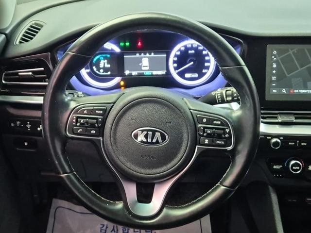 6051501476R9.jpg