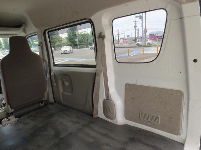 0803554A30260611W00218.jpg