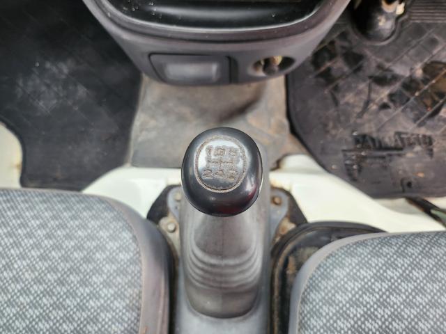 0804442A30260410W00217.jpg