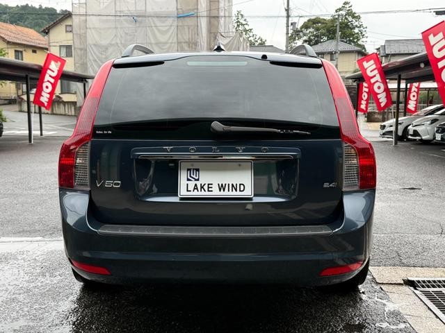9700059A30261001W00105.jpg
