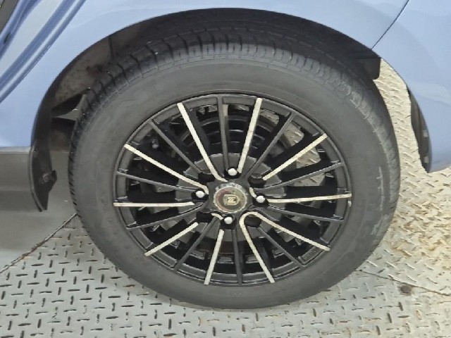 6081500890R19.jpg